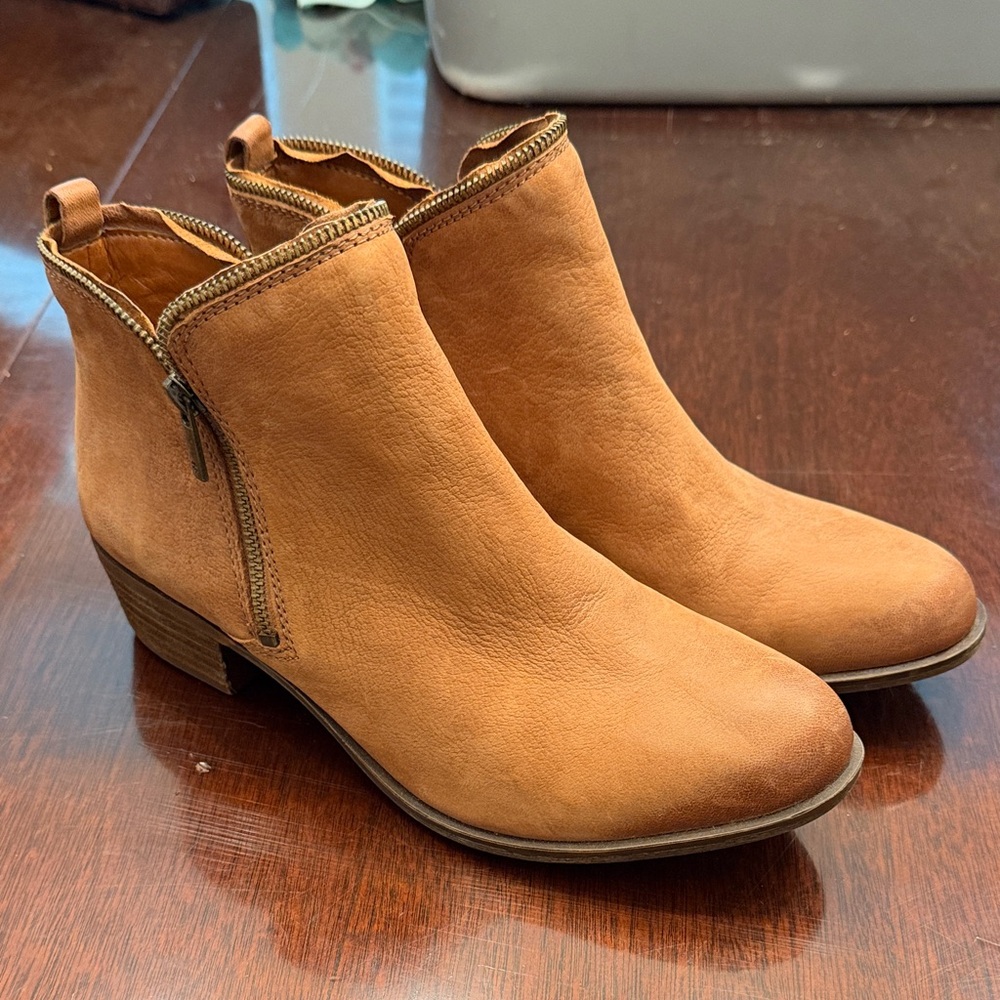 Lucky Brand Tan Ankle Boots